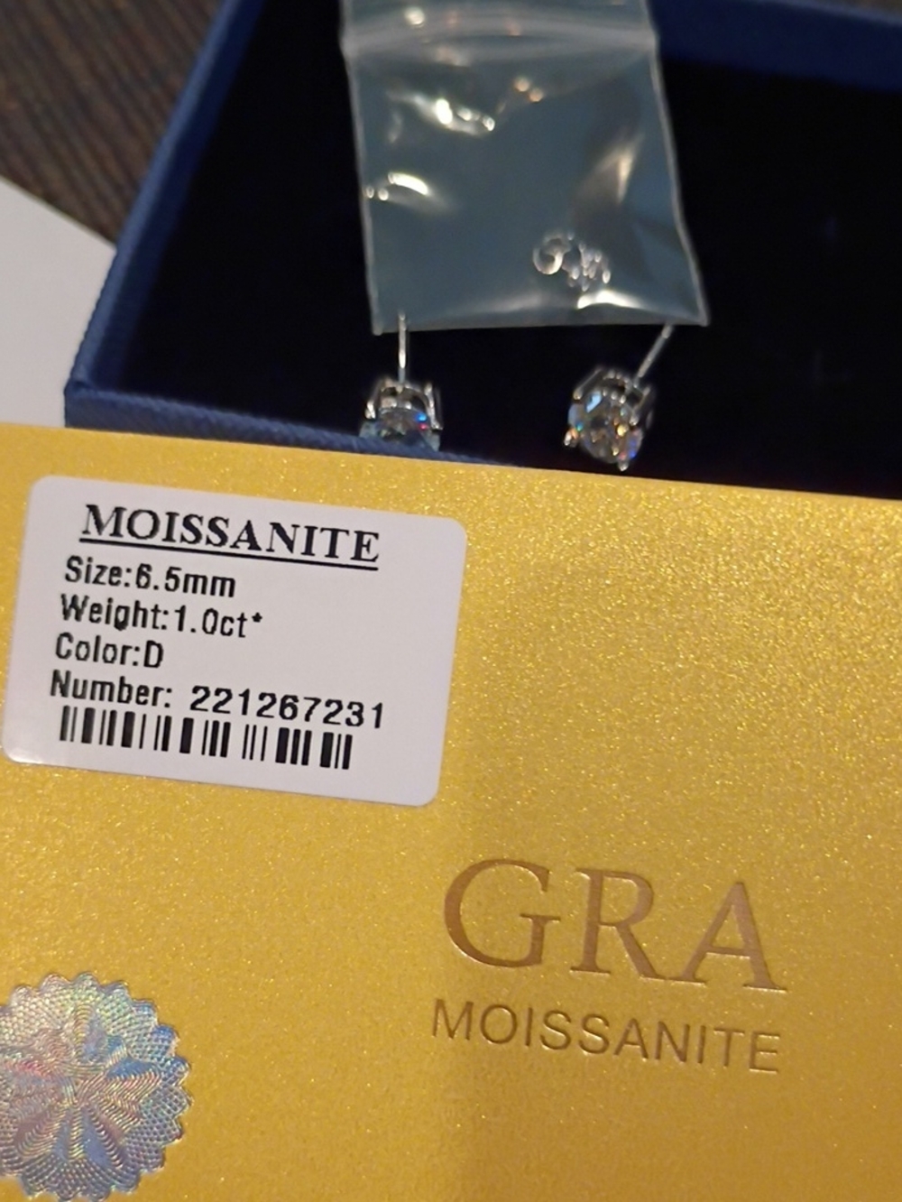 GRA Moissanite Round Solitaire Stud Earrings in White